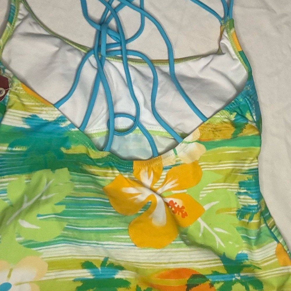 Colorful Floral Tankini Top - Picture 6 of 7
